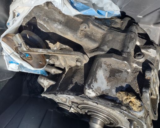 Transfer cases question what have I got?  from a new guy to this forum crawling.