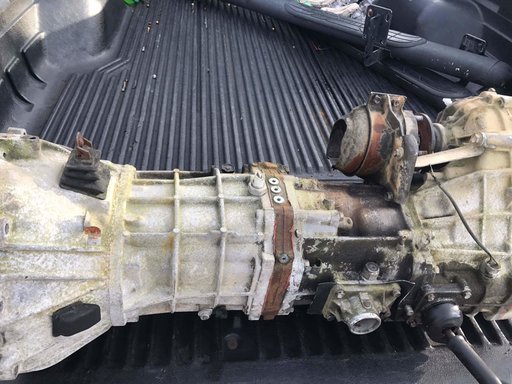 need help identifying this r series transmission