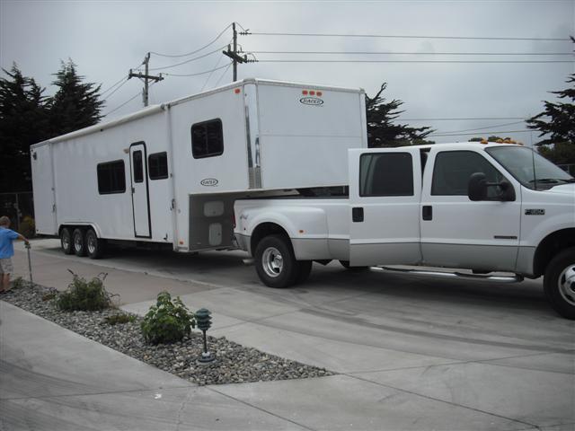 35' 5th wheel Carson Racer with living area and 14 1/2' enclosed garage. $13k 