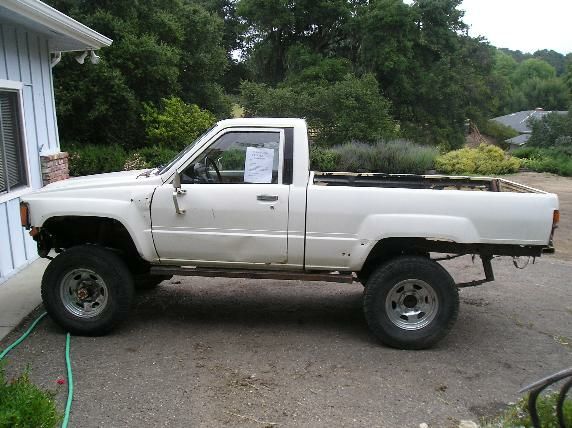 '85 shortbed 4x4 $1200 Lots of pictures